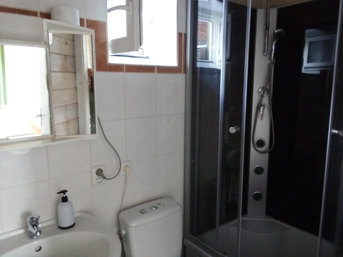 Rekreacni Chatka / Tiny House Apartment ฟรันทิชโกวี ลาซเน ภายนอก รูปภาพ